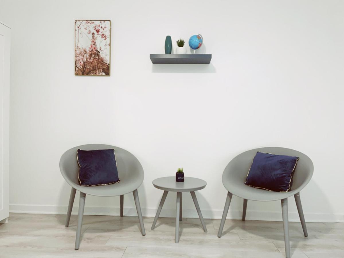 Apt 67M2 Hyper Centre: 2 Chambres, Cuisine Tv Wifi Fontenay-le-Comte Exteriér fotografie